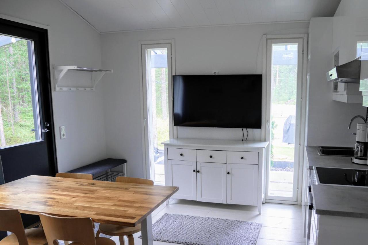 Cozy 4 Person Guesthouse On Quiet Residential Area Оулу Экстерьер фото